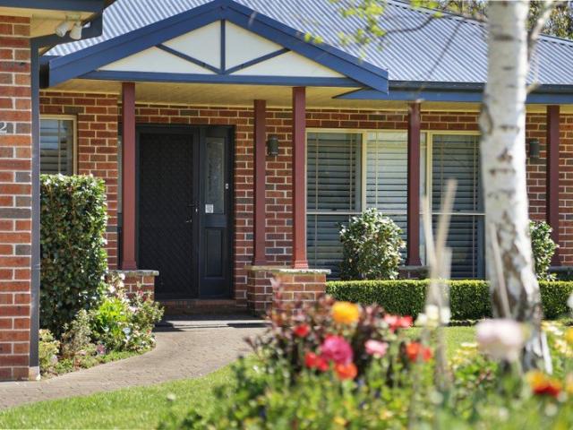 TIMED AUCTION: Contemporary Country Living at Its Best
