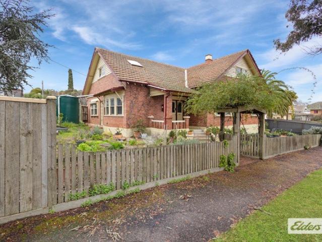 Timeless 5 Bedroom Character Home in a Prime Bendigo Location