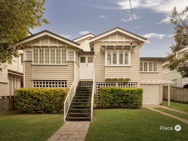 Timeless 1920s Queenslander Charm Meets Family Living