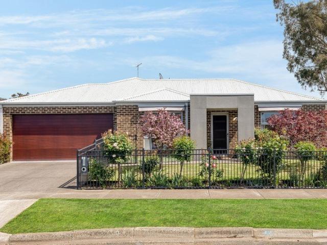 Timeless Townhouse