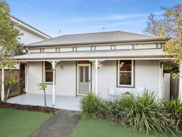 Timeless Victorian Charm with Modern Family Appeal