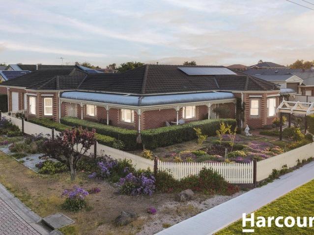 Timeless Victorian Elegance, Exceptionally Located in Derrimut Heath