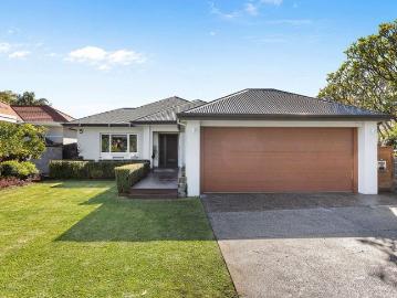 Timeless and contemporary living
