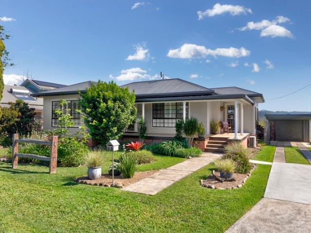 Timeless Appeal With A Rural Backdrop