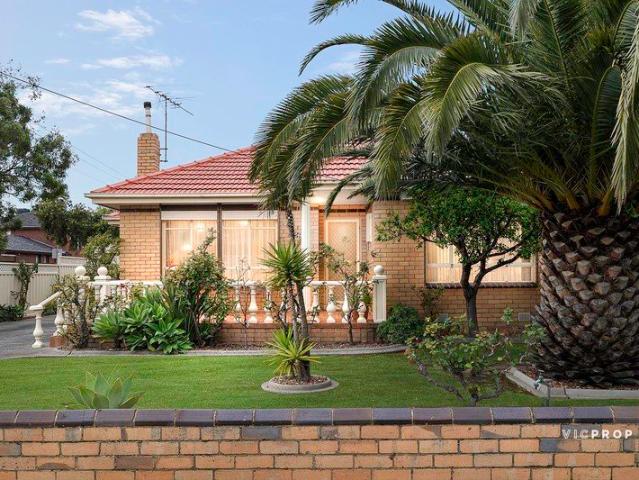 Timeless Appeal with Flexible Family Living and Future Potential