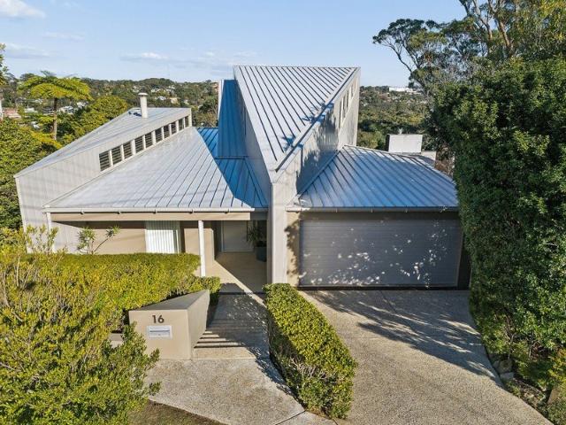 Timeless architectural residence in harmony with nature