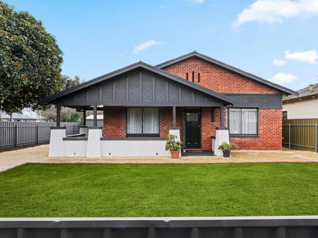 Timeless Bungalow Charm, Corner Position & North Facing Garden