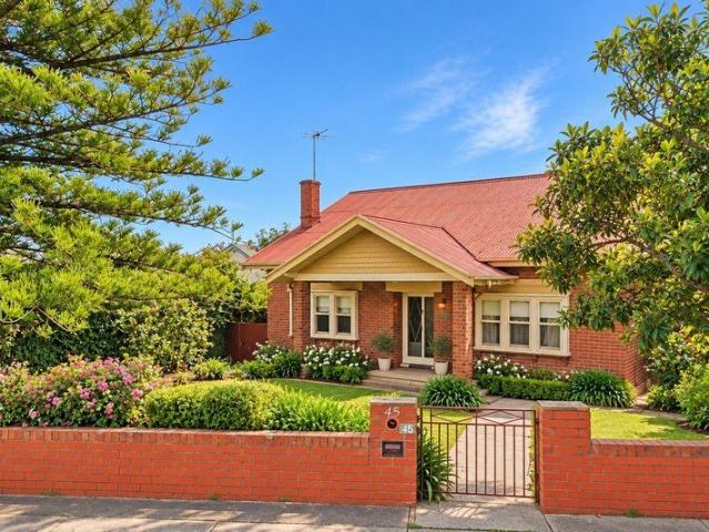 Timeless Californian Bungalow Charm