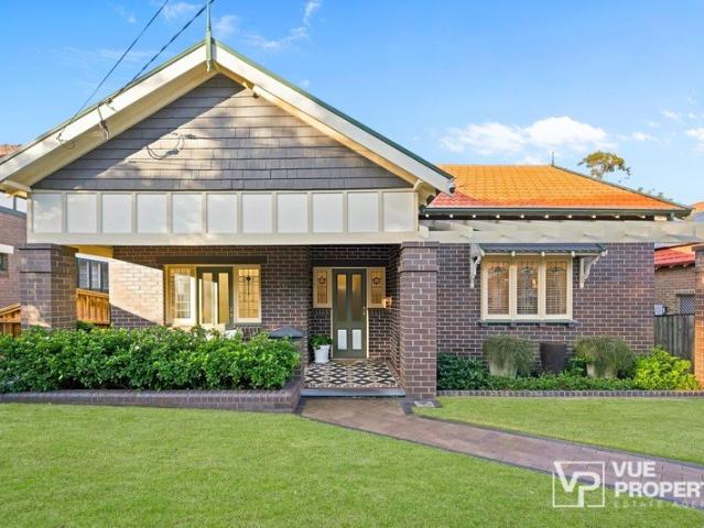 Timeless Californian Bungalow Elegance Designed for Modern Family Living in Central Eastwood Location
