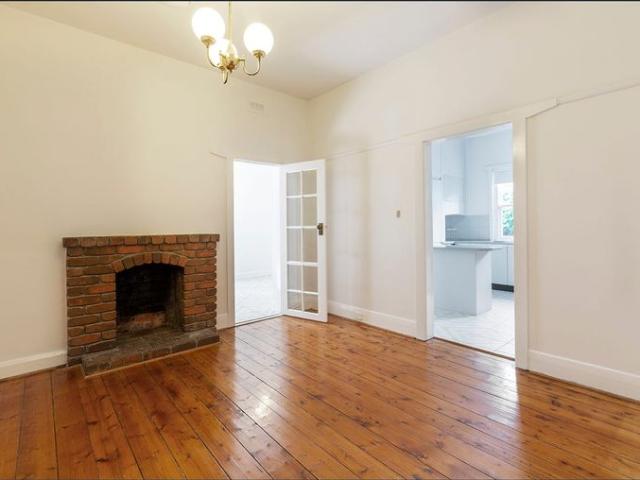 Timeless Californian Charm in the Heart of Booran
