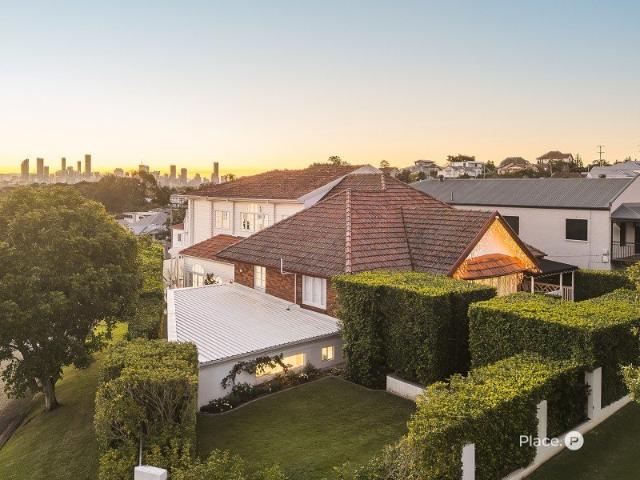 Timeless Character, Contemporary Design and Sweeping City Views
