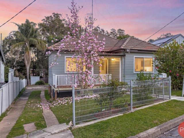 Timeless Character and Modern Comfort in the heart of Maitland!