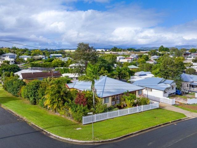 Timeless Character, Established Gardens in a Prime Gympie Location