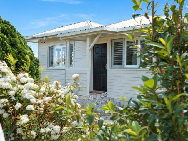 Timeless Character, Exceptional Renovation in coveted South Toowoomba