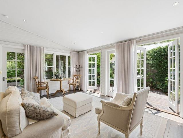 Timeless character in a treasured south Wentworth Falls setting