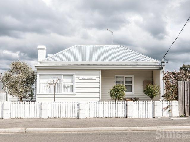 Timeless Character & Lifestyle in the Heart of Evandale