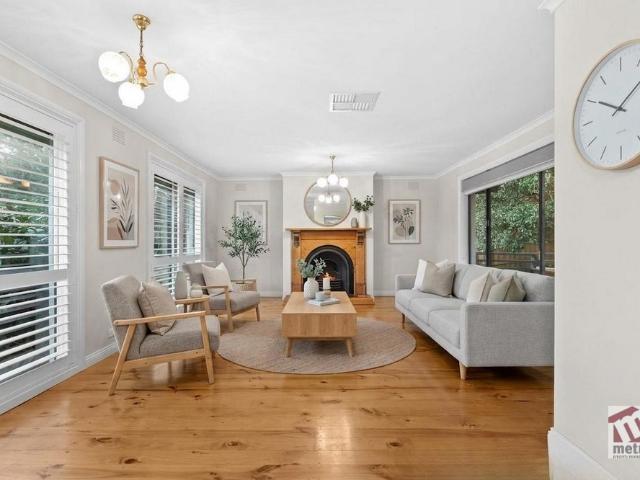 TIMELESS CHARACTER & MODERN COMFORTS!