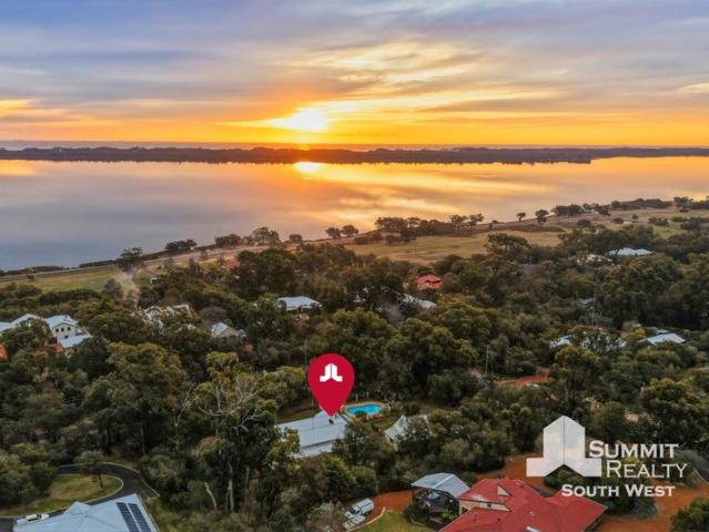 Timeless Character Meets Tranquil Leschenault Living