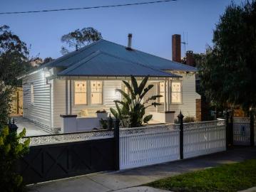 Timeless Contemporary Cal Bungalow Remastered
