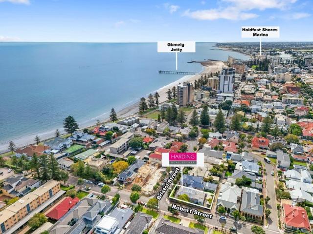 Timeless coastal charm reimagined with flair in an iconic location only metres from the beach Once in a lifetime landmark living with additional income! A rare offering