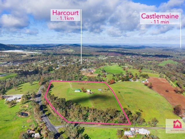 Timeless Country Charm with Spectacular Mount Alexander Views on 8 Hectares
