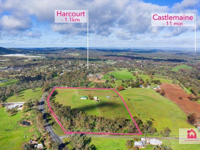Timeless Country Charm with Spectacular Mount Alexander Views on 8 Hectares