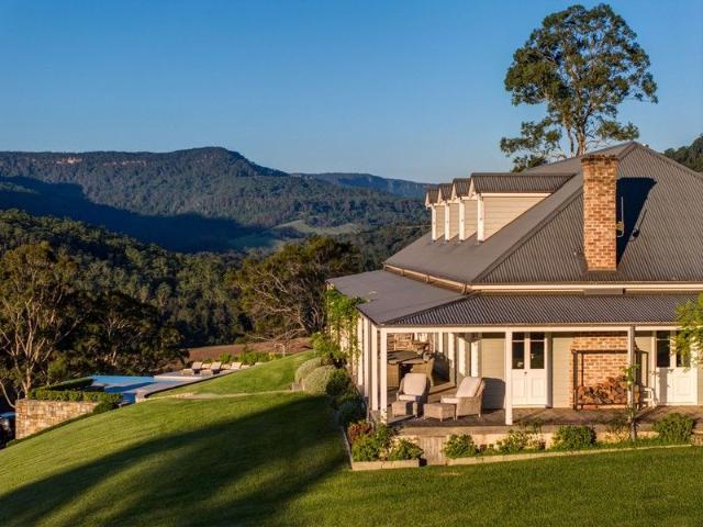 Timeless Country Elegance Set Within 42 Hectares of Pristine Valley Land