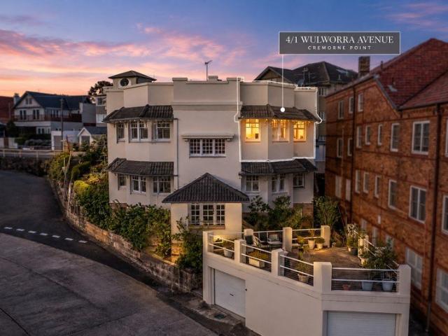 Timeless Cremorne Point Charm with Opera House & Harbour Views