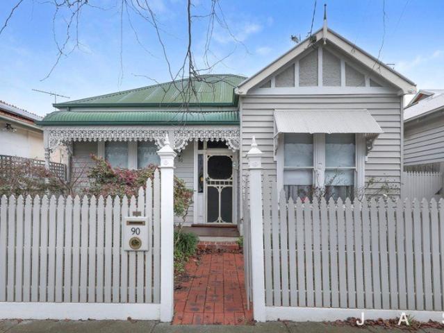 Timeless Edwardian Charm in the Heart of Kingsville