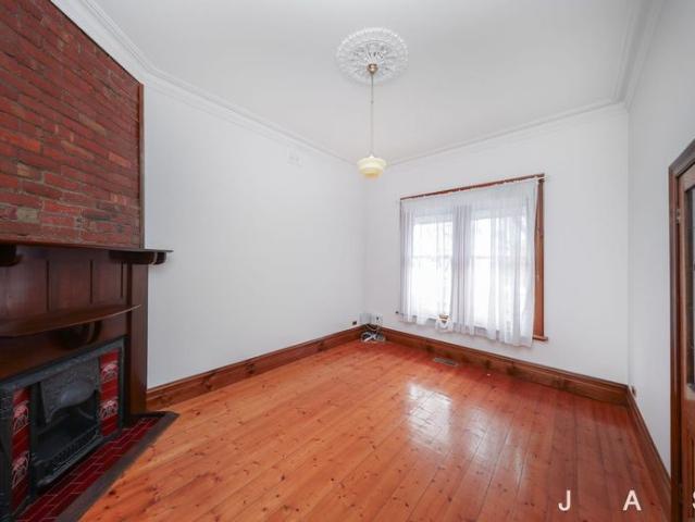Timeless Edwardian Charm in the Heart of Kingsville