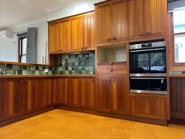 Timeless Edwardian Elegance with Space to Entertain Six or 12 month tenancy