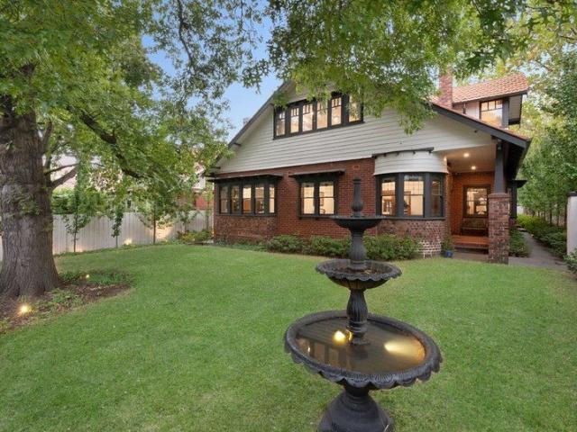 Timeless Elegance with Contemporary Luxury in Sackville Ward