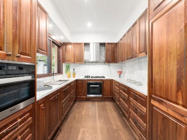 Timeless Elegance with Contemporary Luxury in Sackville Ward