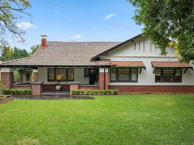 Timeless Elegance and Gracious Family Living in Leafy Joslin