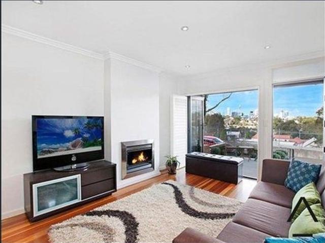 Timeless Elegance and Modern Luxury in the Heart of Birchgrove