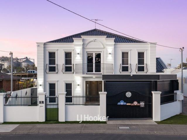 Timeless Elegance, Exceptional East Bunbury Living