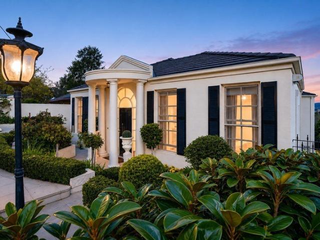 Timeless Elegance in a Blue Chip Location