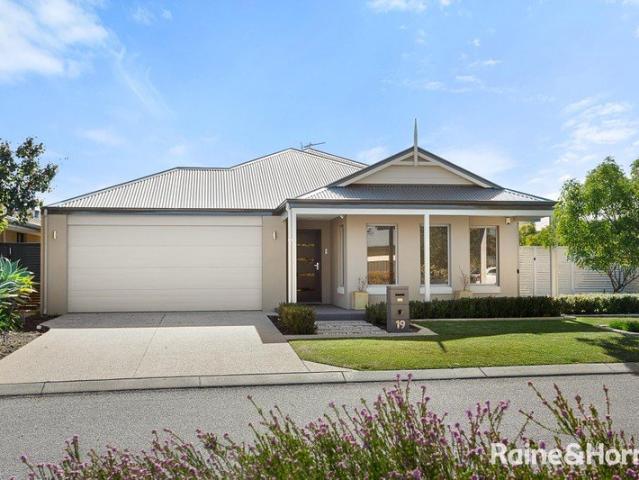 Timeless Elegance in a Highly Desirable Address