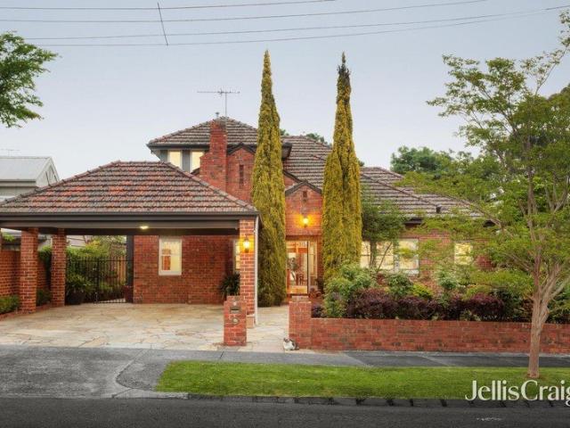 Timeless Elegance in a Prestigious Canterbury Locale