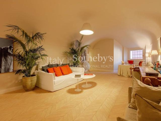 Timeless Elegance, Palazzo Borghese Suite