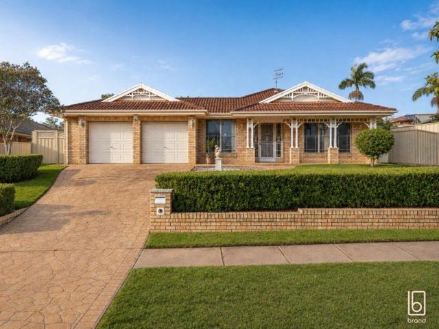 Timeless Entertainer, Private & Spacious in Whisper Quiet location