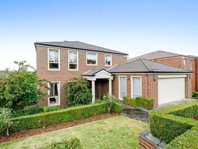 Timeless Family Elegance with Exceptional Space