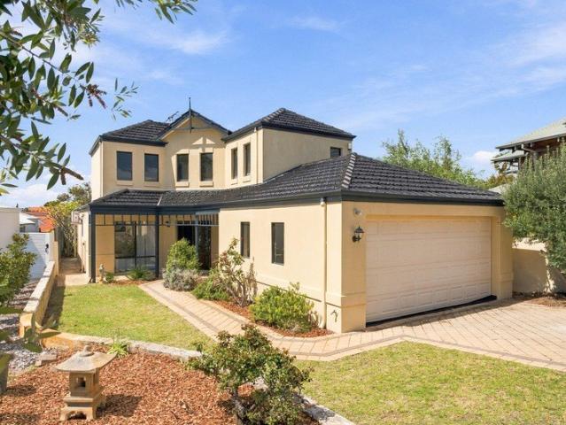 Timeless Family Living in Wembley Downs