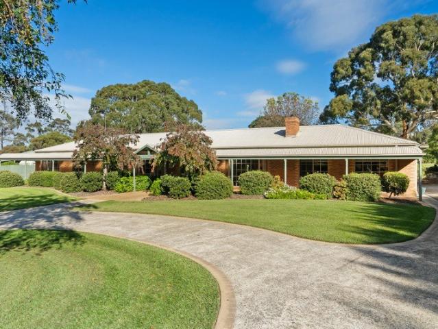 Timeless Family Living with Exceptional Lifestyle Appeal
