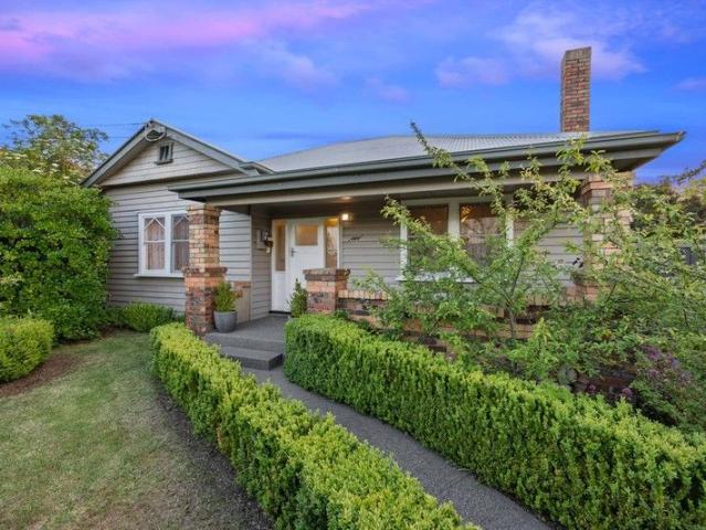 Timeless Family Living with Modern Comforts in Elite Lake Wendouree Pocket