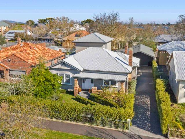Timeless Family Living with Modern Comforts in Elite Lake Wendouree Pocket
