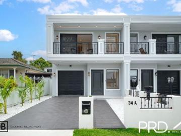 Timeless Family Luxury in an Ultra Convenient Setting