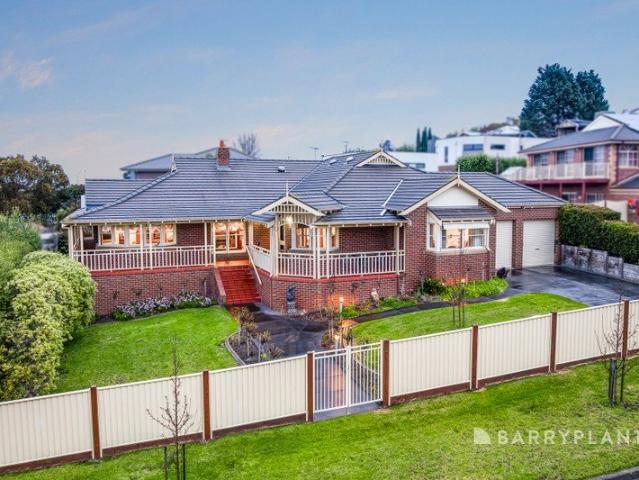 Timeless Federation Elegance in a Peaceful Wandana Heights Setting