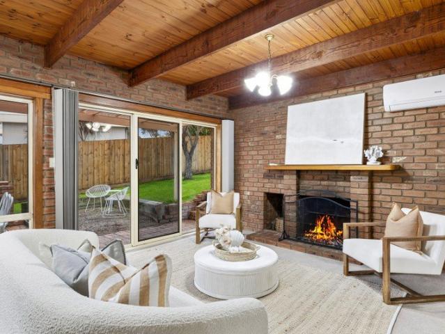 Timeless Gem in a Peaceful Coastal Pocket