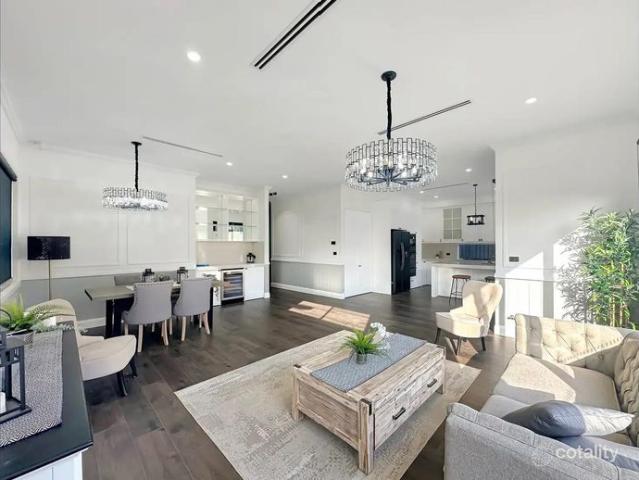 Timeless Hampton Elegance | 4 Bedrooms | 2 Bathrooms | Stylish Family Living